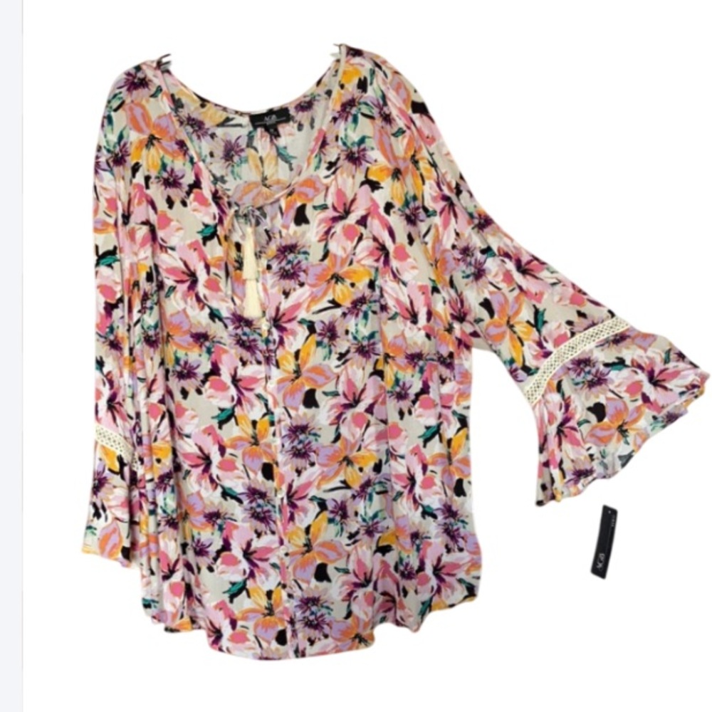 3/$45 AGB floral print bell sleeve top boho tassel tie at neckline keyhole 3X